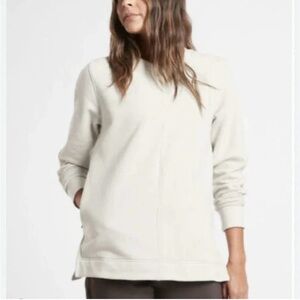Athleta Retroplush crewneck sweatshirt size 1X tan gray